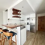 Apartamento Frente Al Canal Con Terraza