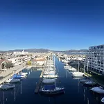 Frente Al Canal Con Terraza Apartamento *