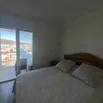 Frente Al Canal Con Terraza Apartamento
